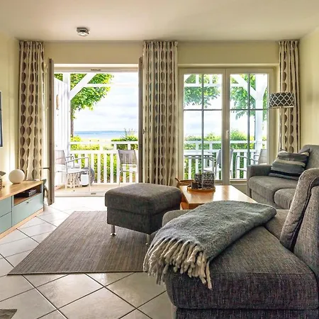 Seeschloss, App 01, Direkt An Der Strandpromenade, Toplage * Binz