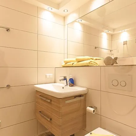 Seeschloss, App 01, Direkt An Der Strandpromenade, Toplage