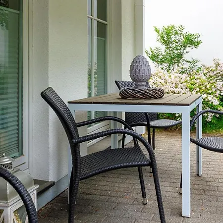 Seeschloss, App 01, Direkt An Der Strandpromenade, Toplage *